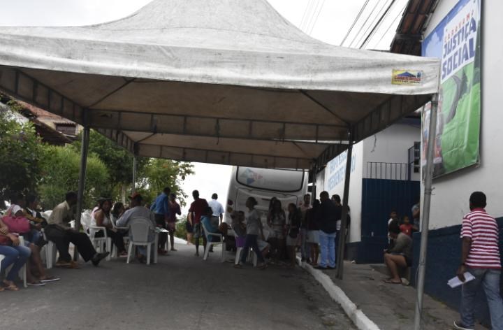 Camacã: Centenas de Pessoas são beneficiadas com a Caravana da Justiça Social

